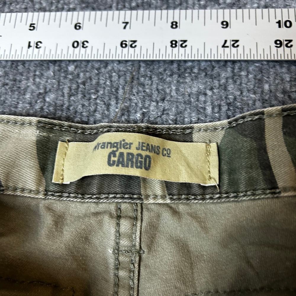 Wrangler Cargo Pants Mens Size 30x32 Green Camouflage Cotton Straight Leg - Picture 5 of 8